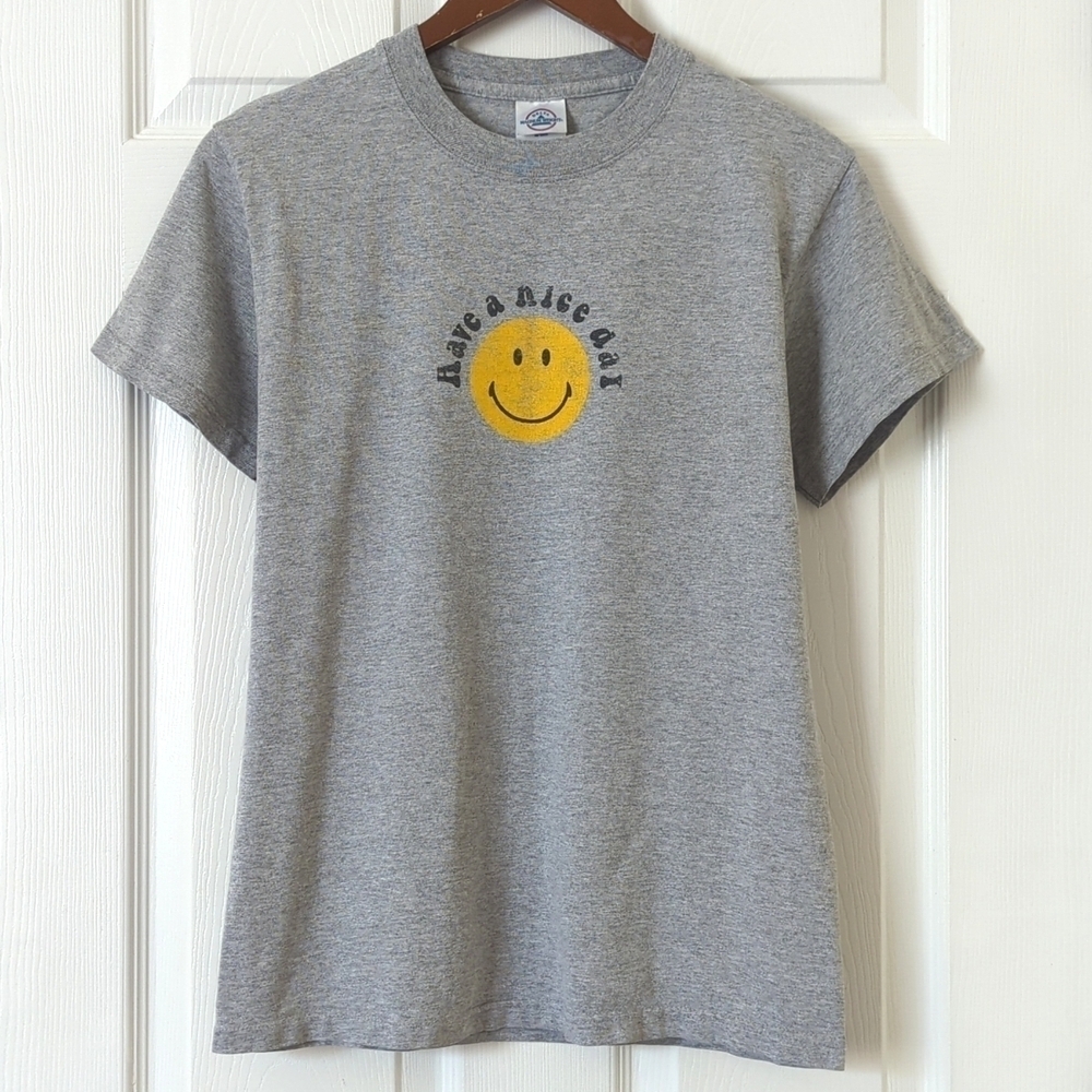 Delta Y2K Vintage Smiley Have A Nice Day Short Sleeve Crewneck T-shirt Gray S